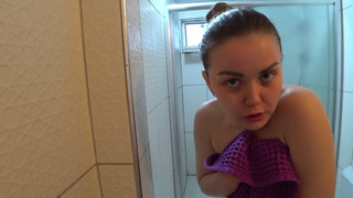 Трахнул в душе стерву и наказал - слишком долго мыла дырку